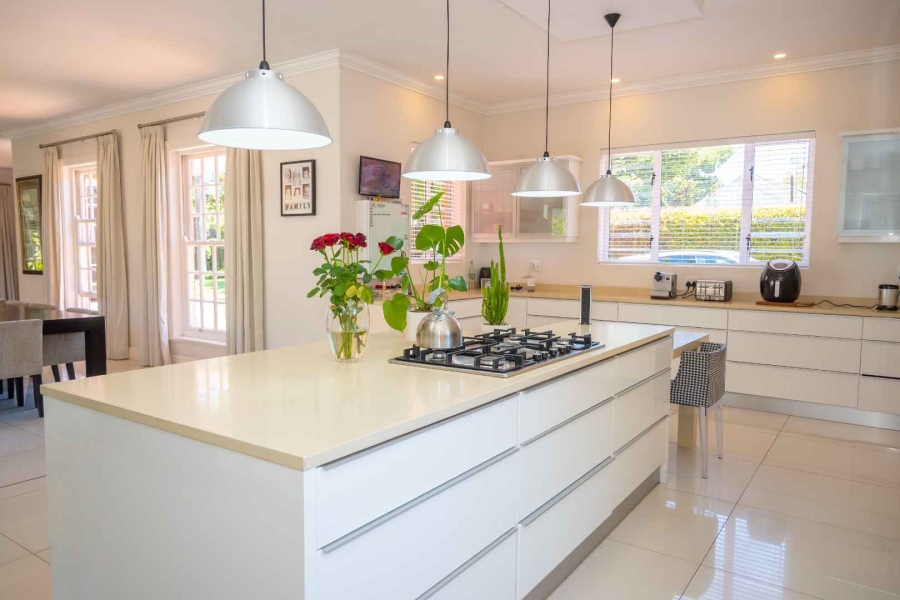 5 Bedroom Property for Sale in Walmer Eastern Cape